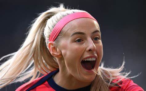 Chloe Kelly’s Arsenal Return: From Struggles to Smiles