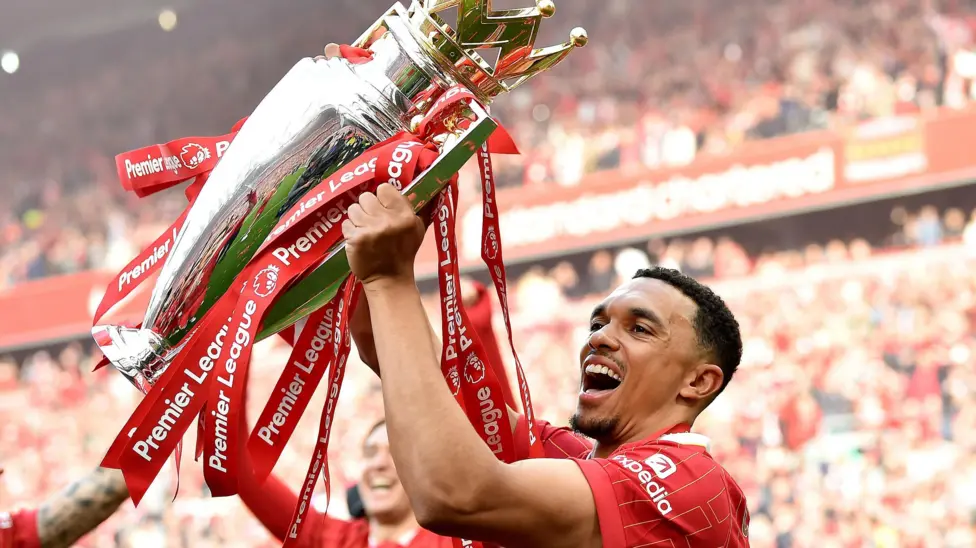 Premier League clubs spend £400m in early transfer spree