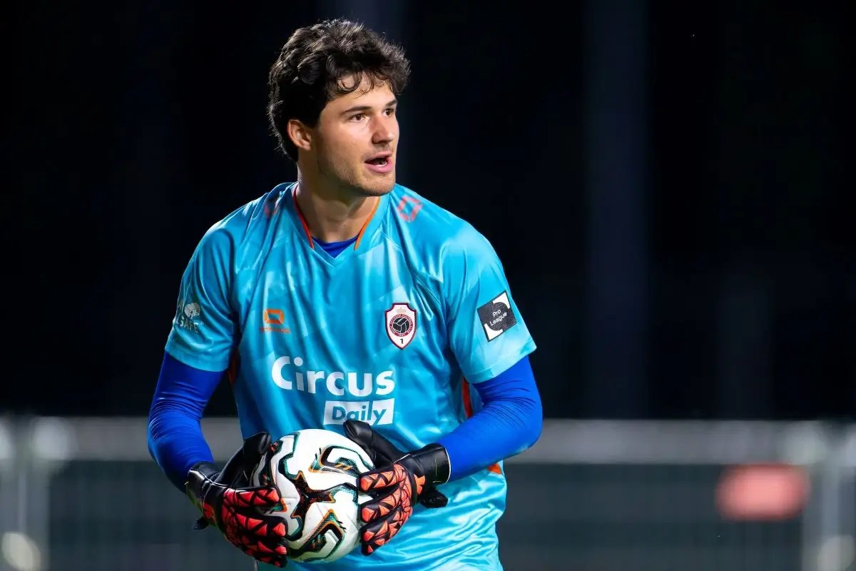 Senne Lammens rejects Galatasaray for Manchester United