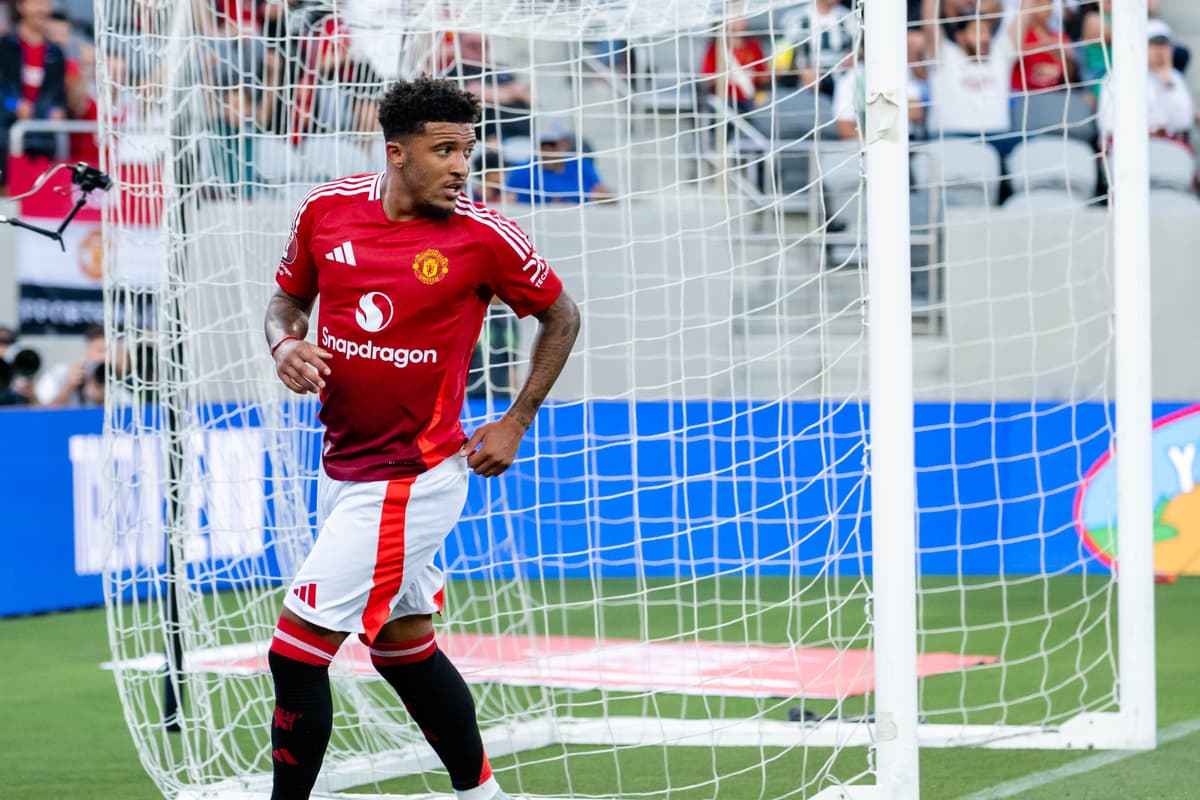 Jadon Sancho given clear warning as Roma move in doubt